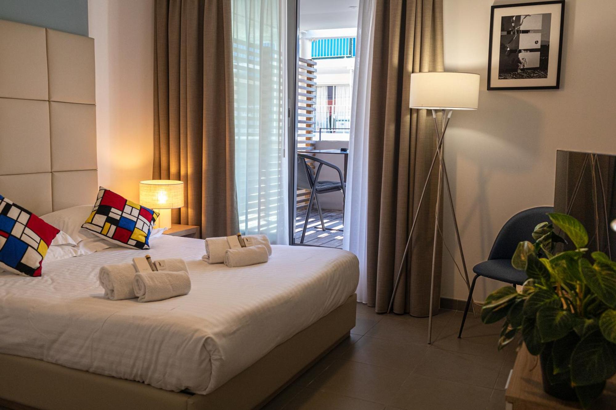 Royal Antibes - Luxury Hotel, Résidence, Beach&Spa Exterior foto